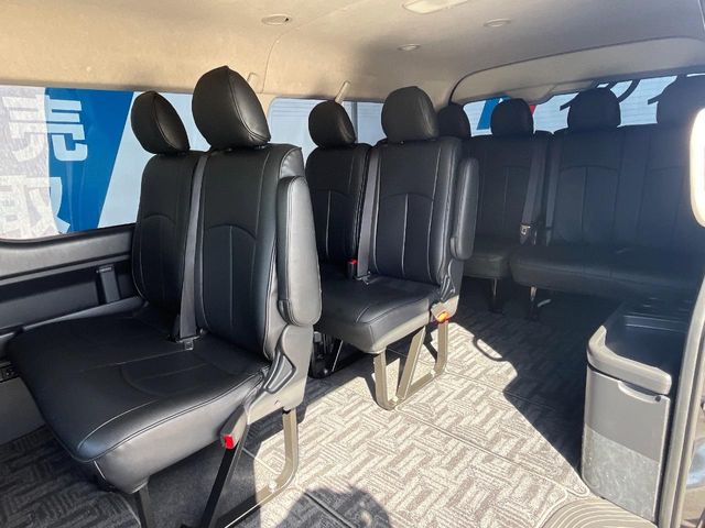 トヨタ ハイエース