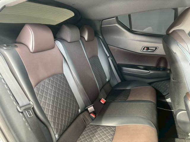 トヨタ C-HR