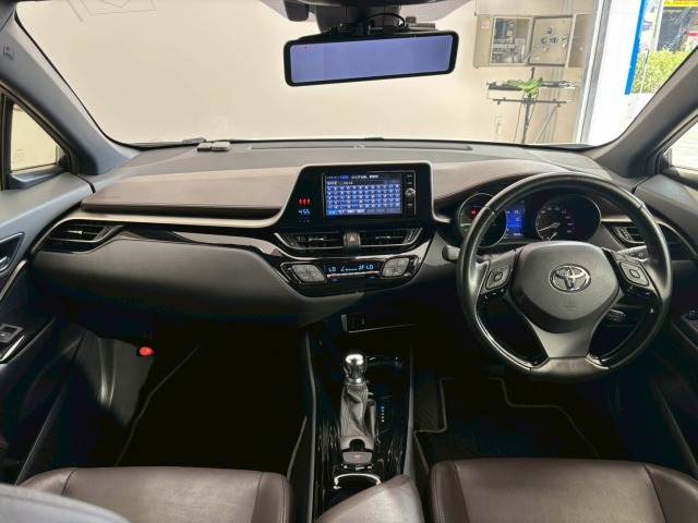 トヨタ C-HR