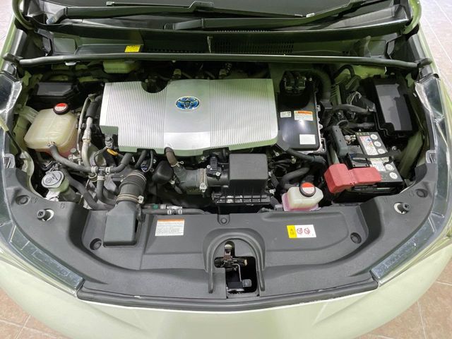 トヨタ プリウス