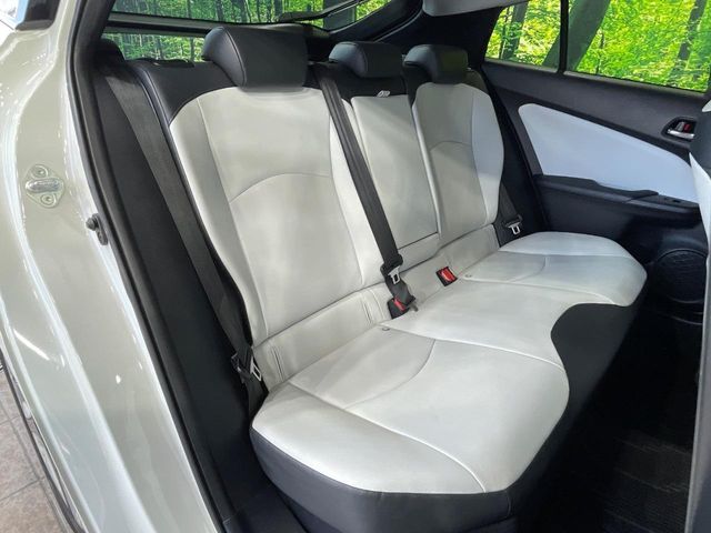 トヨタ プリウス