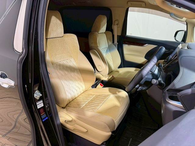 トヨタ ヴェルファイア