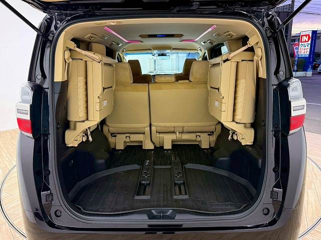 トヨタ ヴェルファイア