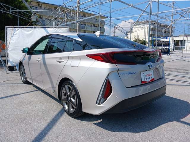 トヨタ プリウスPHV