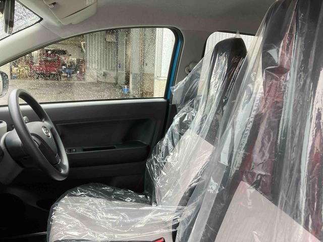 ダイハツ ミライース