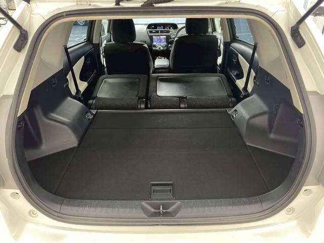 トヨタ プリウスα