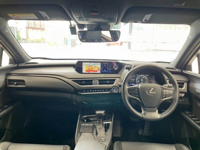 レクサス UX