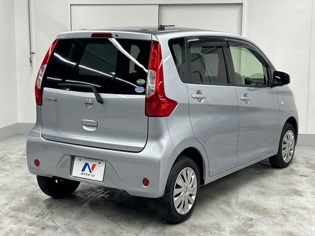 日産 デイズ