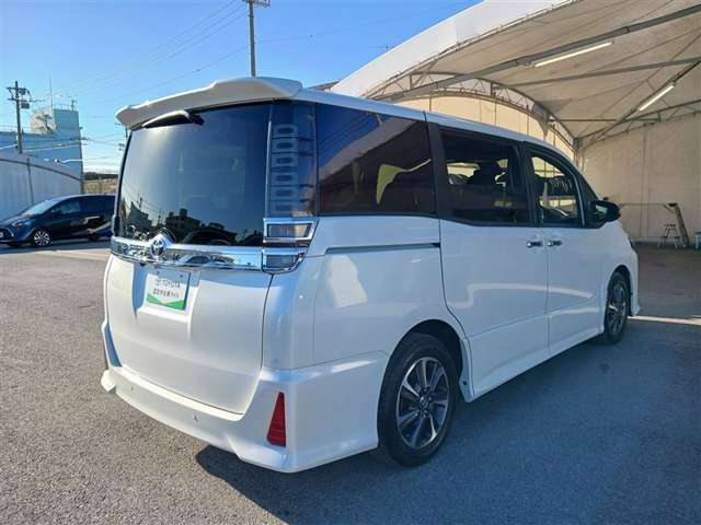 トヨタ ヴォクシー