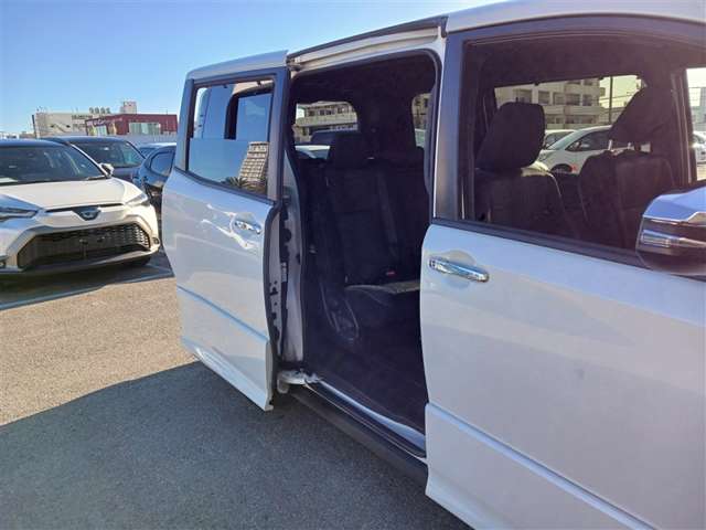 トヨタ ヴォクシー