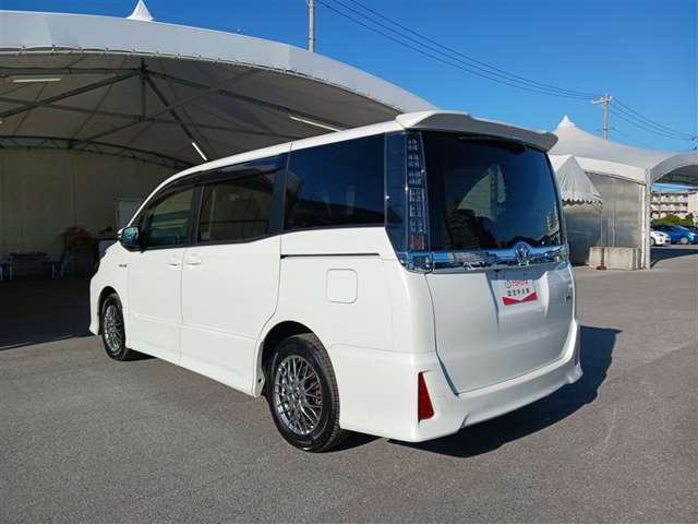 トヨタ ヴォクシー