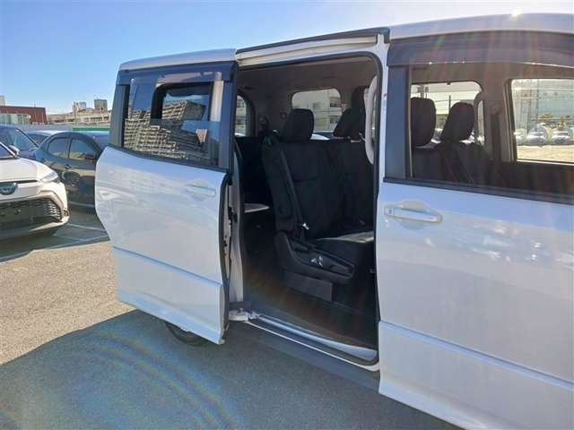 トヨタ ヴォクシー