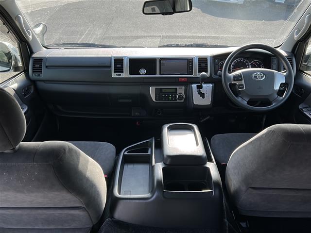 トヨタ ハイエース