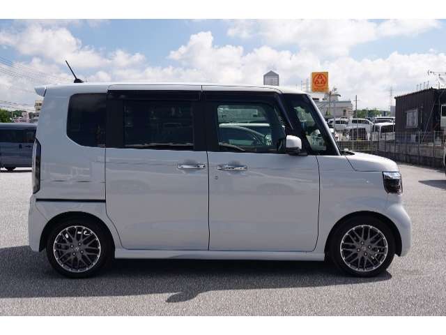 ホンダ N-BOX