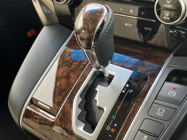 トヨタ ヴェルファイア