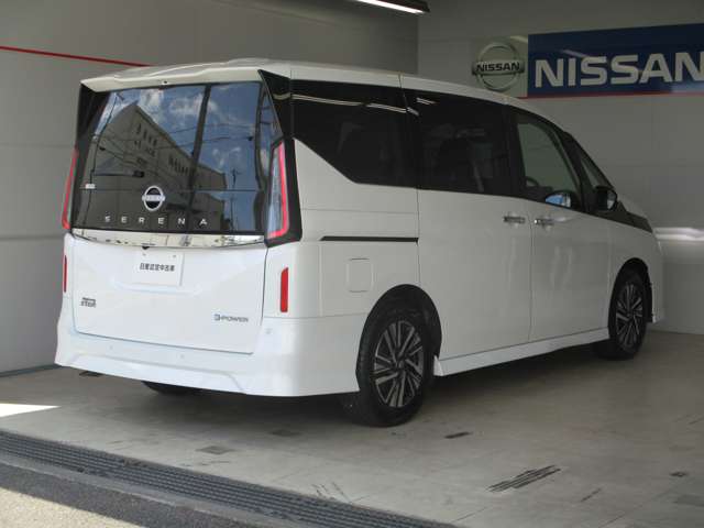 日産 セレナ