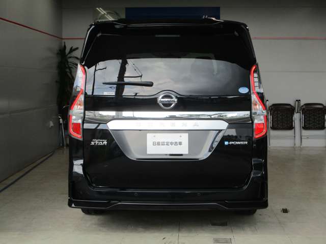 日産 セレナ