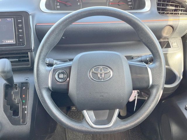 トヨタ シエンタ