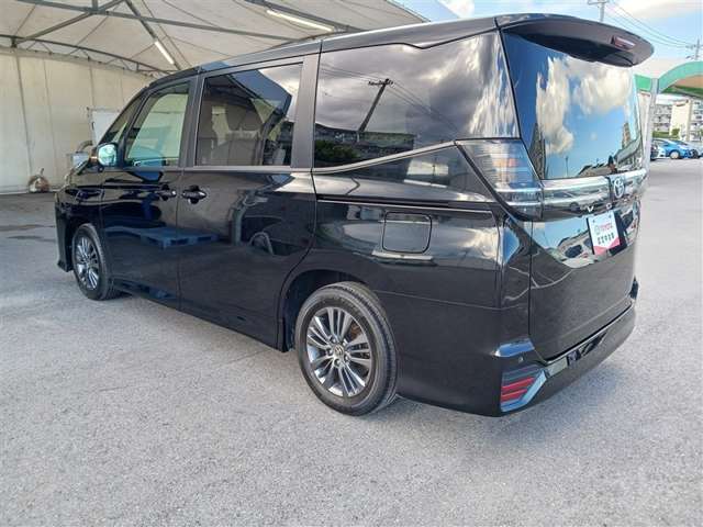 トヨタ ヴォクシー