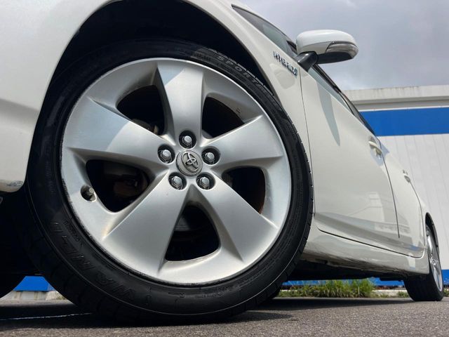 トヨタ プリウス