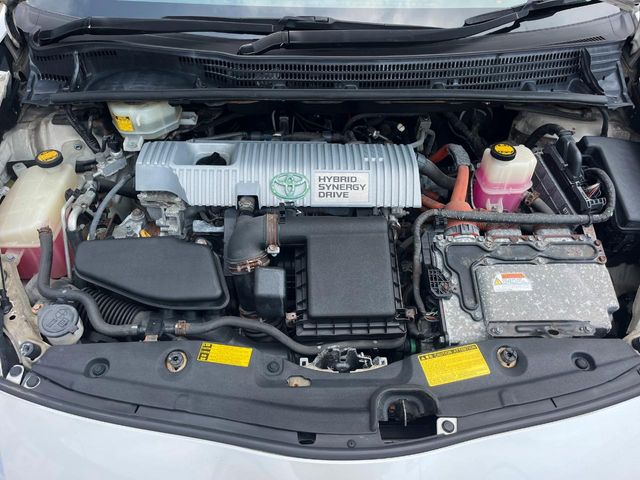 トヨタ プリウス