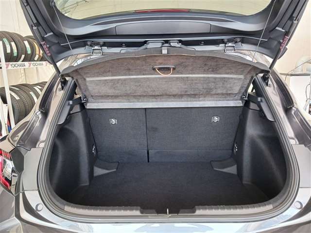 トヨタ カローラスポーツ