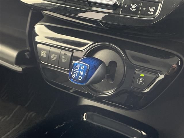 トヨタ プリウス