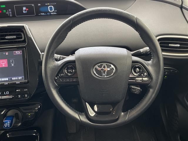 トヨタ プリウス