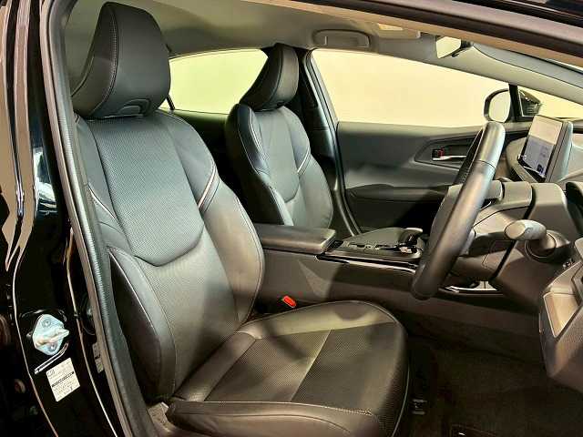 トヨタ プリウス