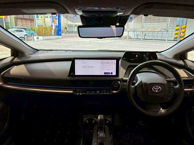 トヨタ プリウス