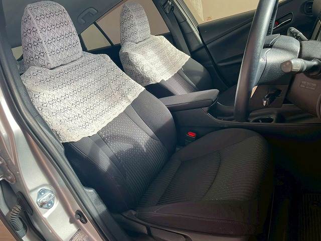 トヨタ プリウス