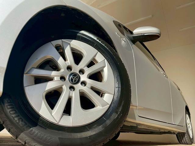 トヨタ プリウス