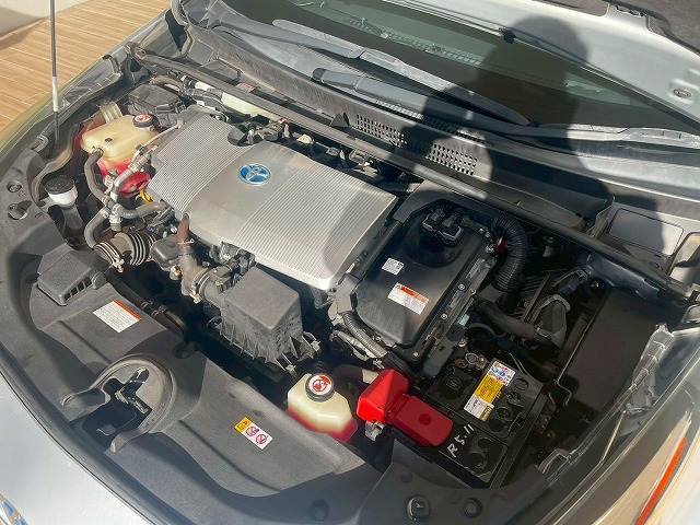 トヨタ プリウス