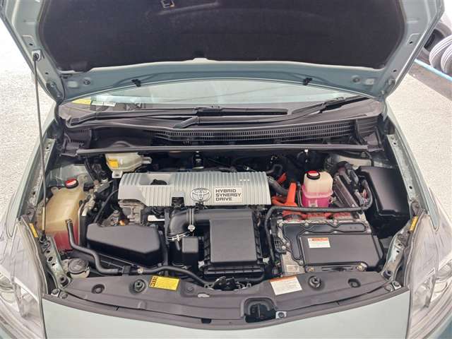 トヨタ プリウス