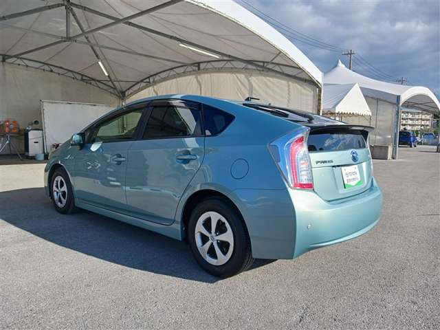 トヨタ プリウス