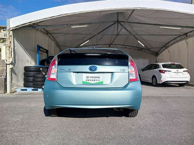 トヨタ プリウス