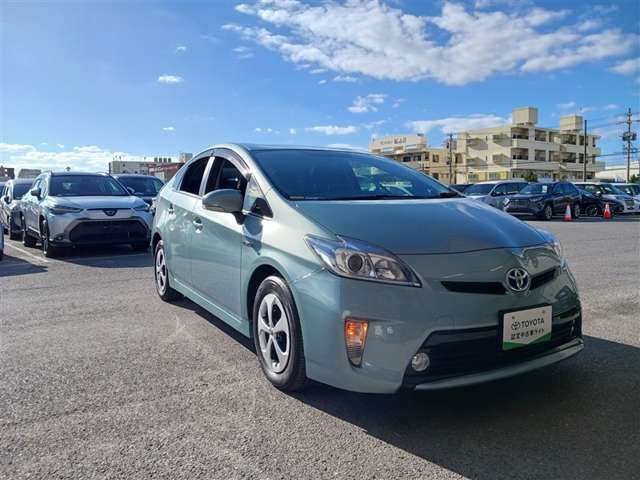 トヨタ プリウス