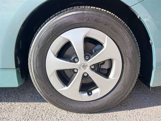 トヨタ プリウス