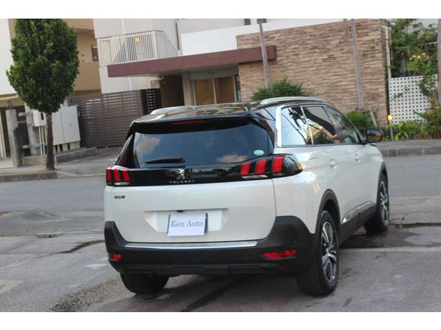 プジョー 5008