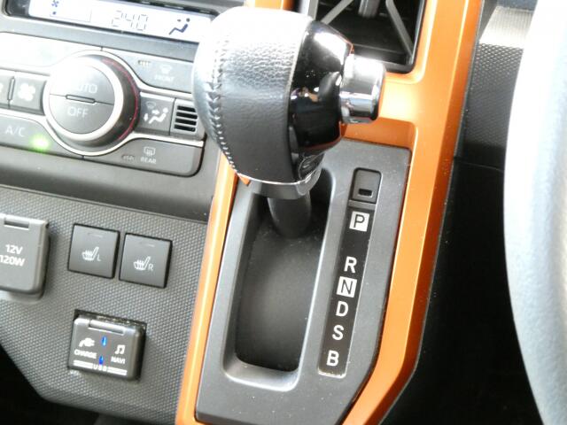 ダイハツ タフト