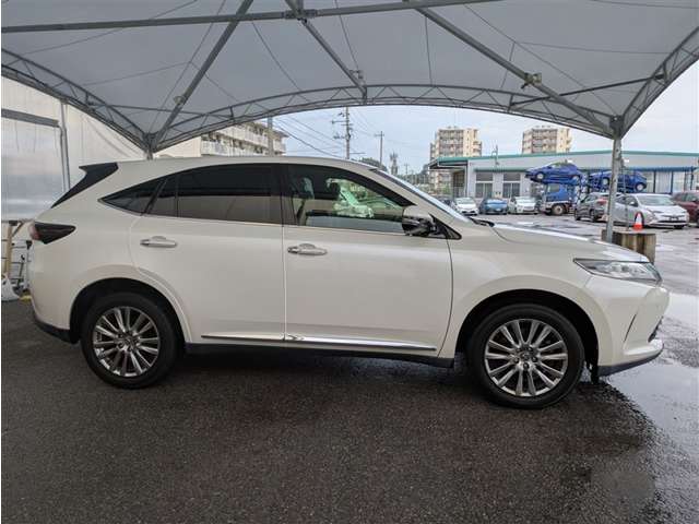 トヨタ ハリアー