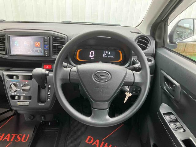 ダイハツ ミライース