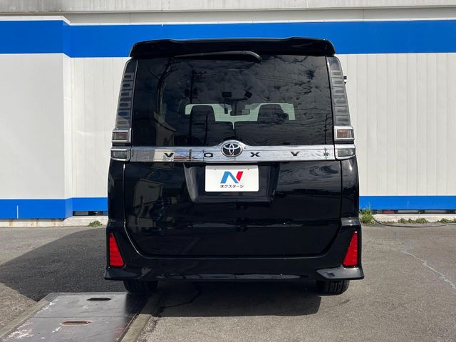 トヨタ ヴォクシー