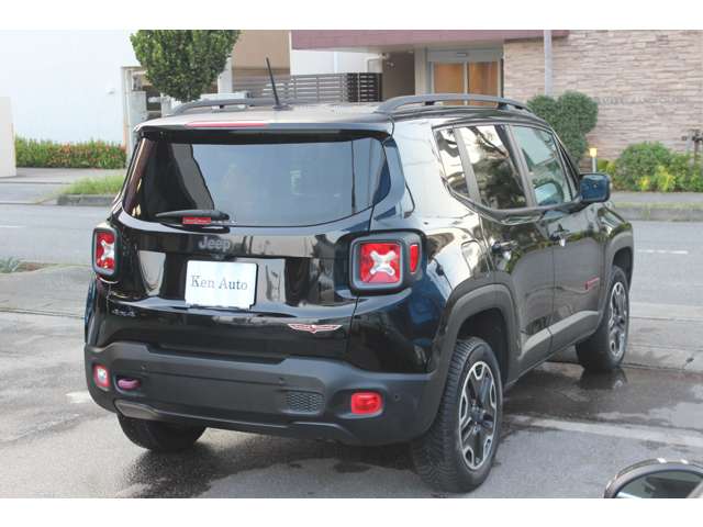 ジープ レネゲード