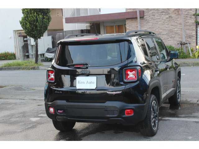 ジープ レネゲード