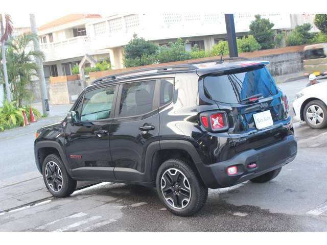 ジープ レネゲード