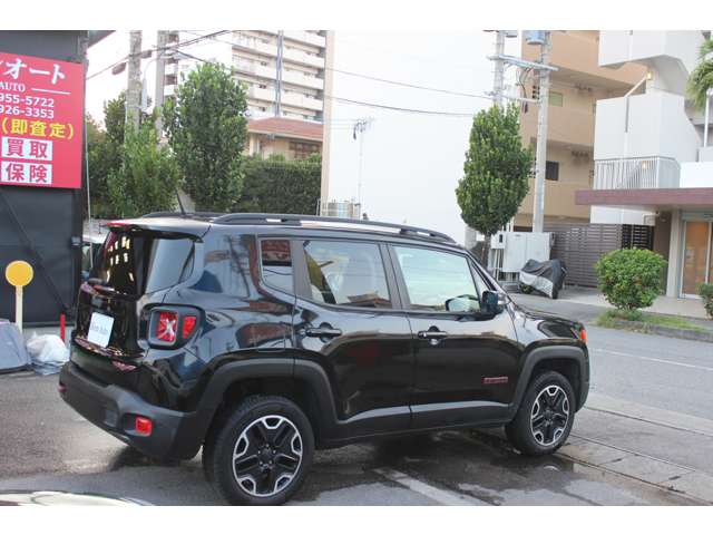 ジープ レネゲード