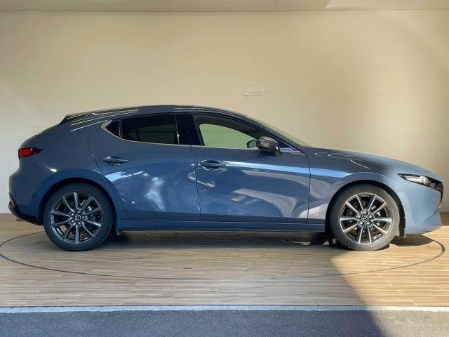 マツダ MAZDA3ファストバック