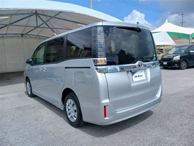 トヨタ ヴォクシー