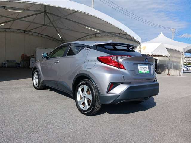 トヨタ C-HR